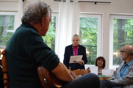 Monika Weisspfennig liest